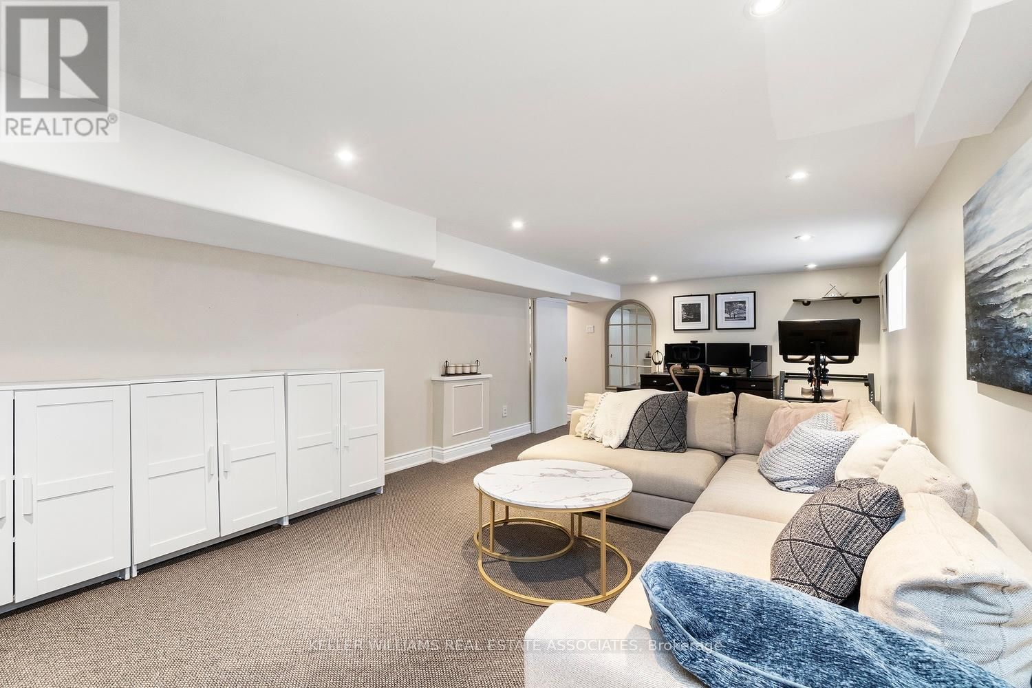 36 JOHN STREET SOUTH Image 37