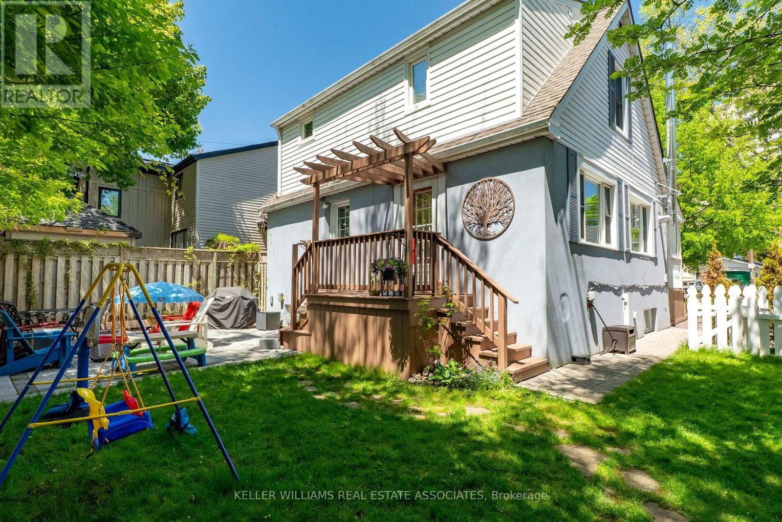 36 JOHN STREET SOUTH Image 40