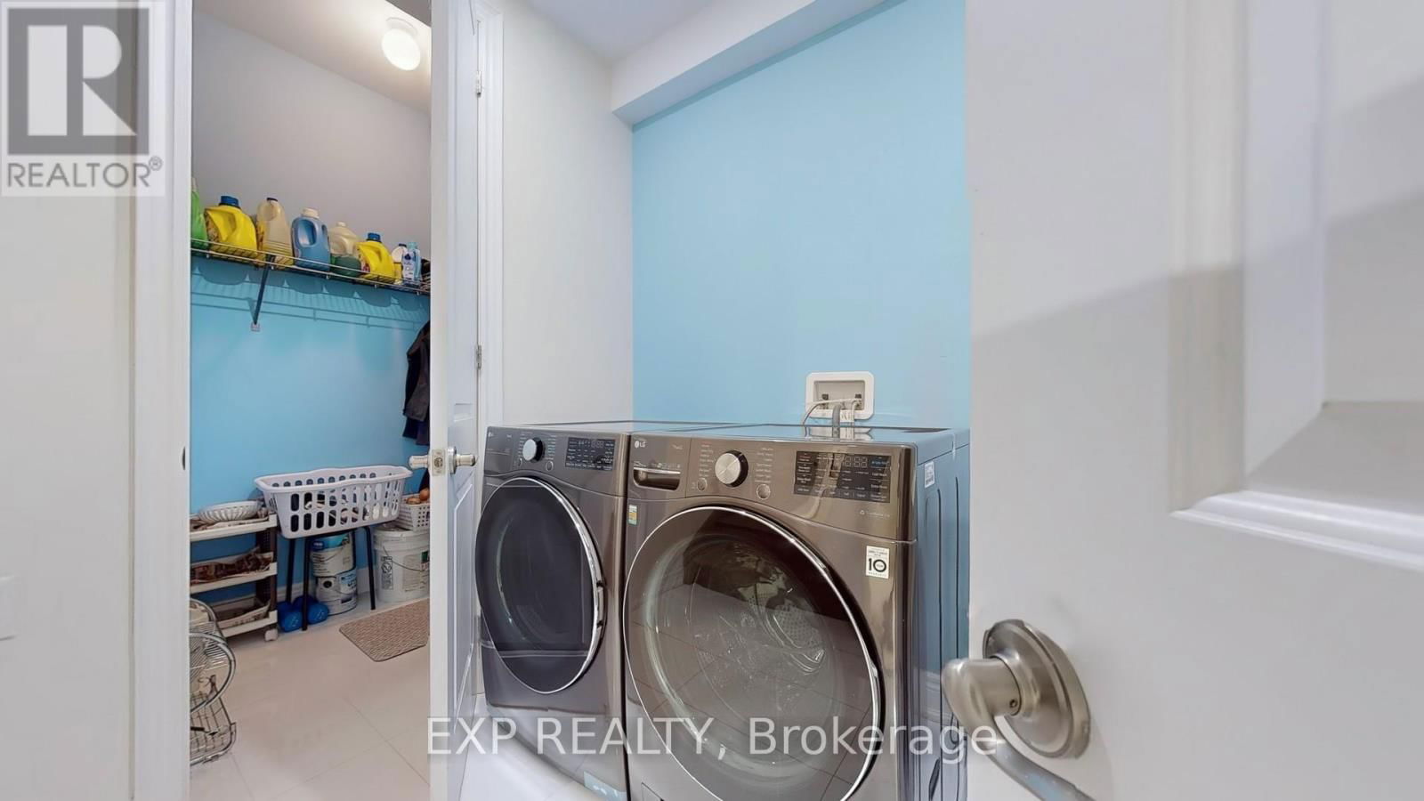 15 FROST STREET Image 19