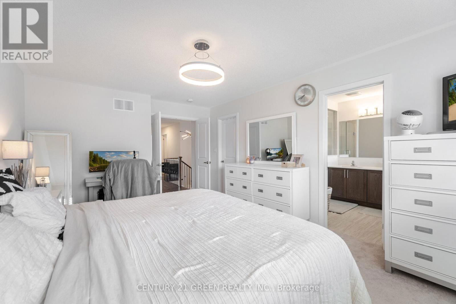 608 LEATHERLEAF LANDING Image 24