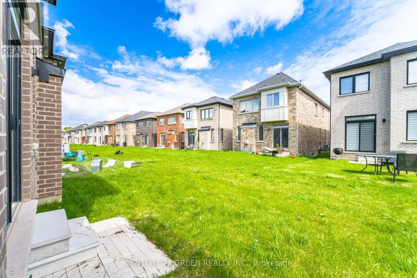 608 LEATHERLEAF LANDING Image 35