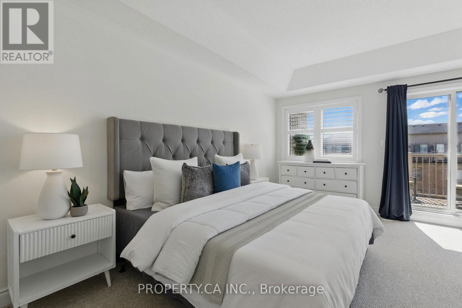 1022A ISLINGTON AVENUE Image 17