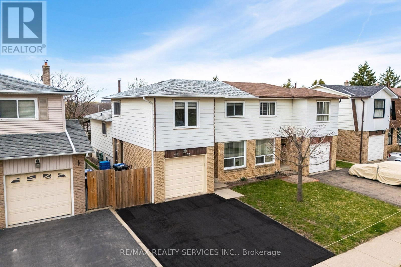 85 SALISBURY CIRCLE Image 3