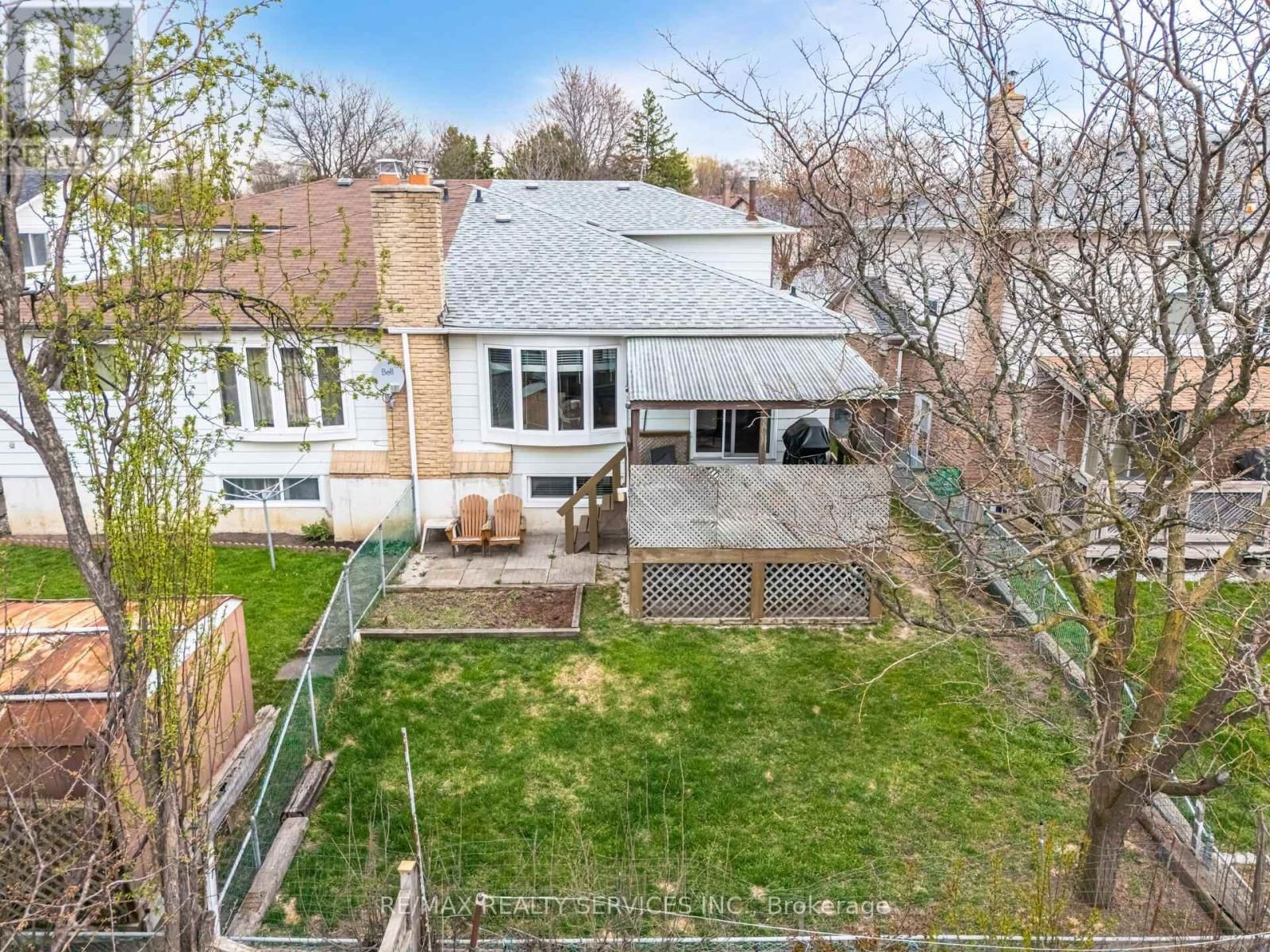 85 SALISBURY CIRCLE Image 38