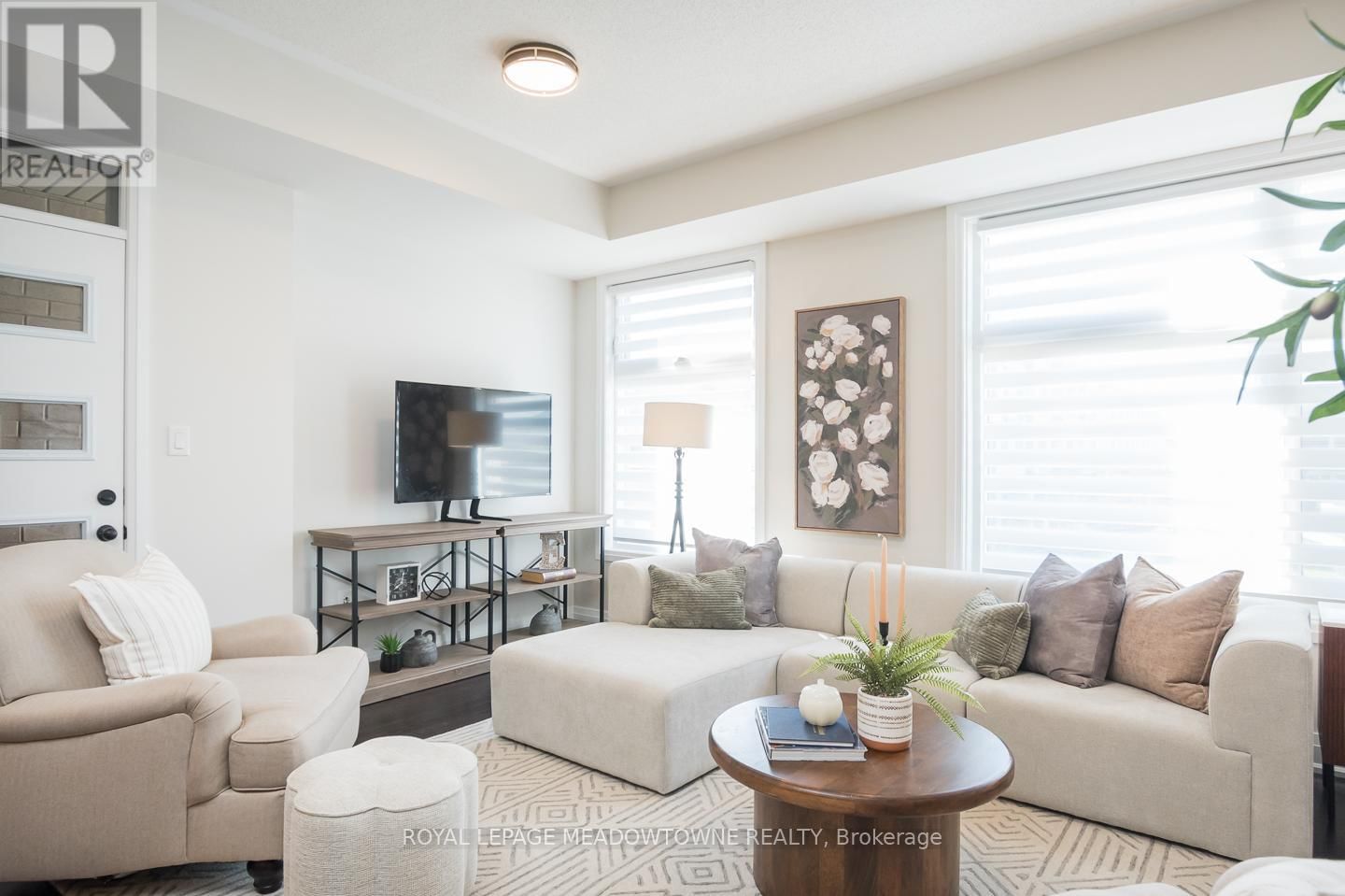 2476 BADGER CRESCENT Image 14