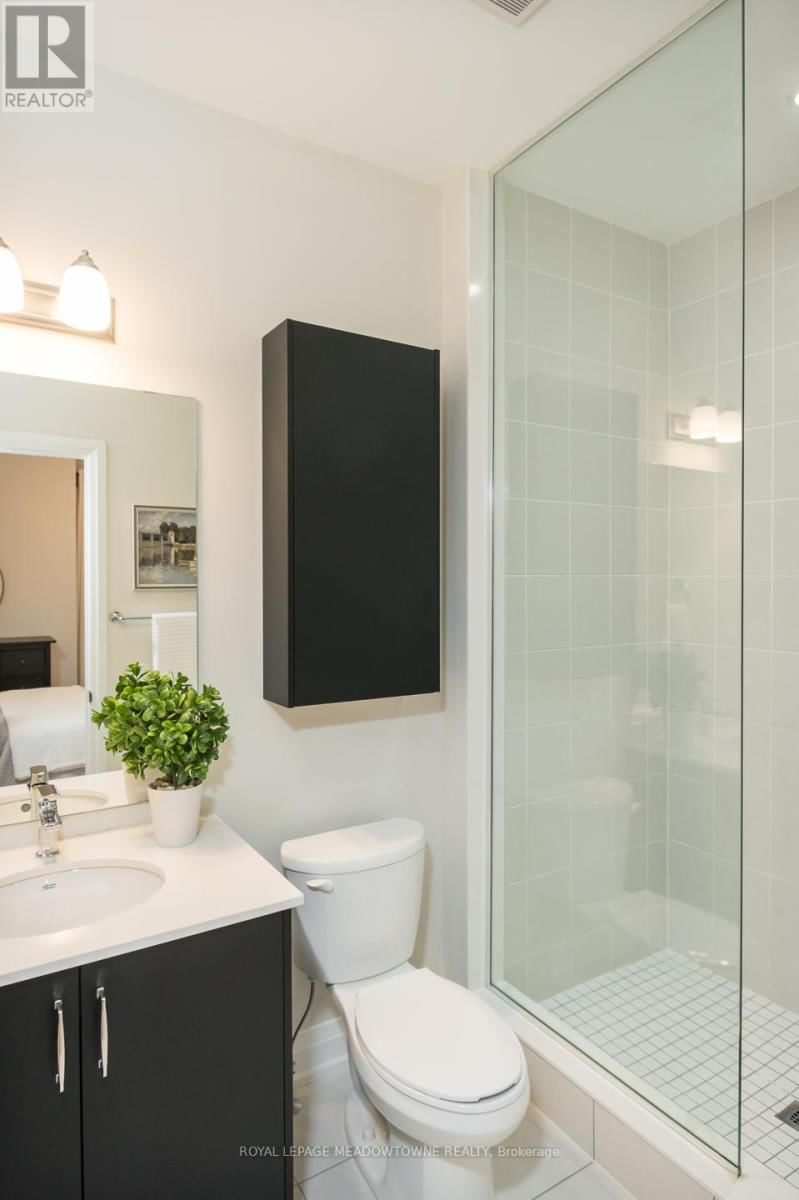 2476 BADGER CRESCENT Image 25