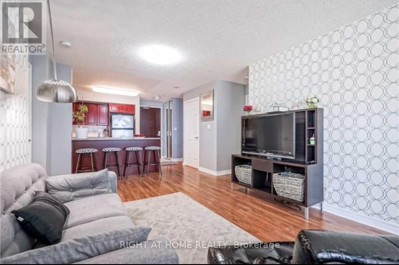 208 - 335 RATHBURN ROAD WEST Image 12
