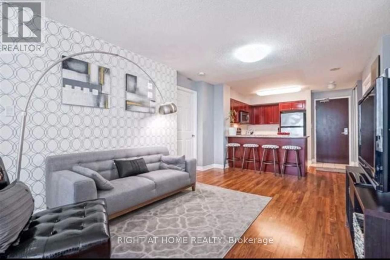 208 - 335 RATHBURN ROAD WEST Image 4