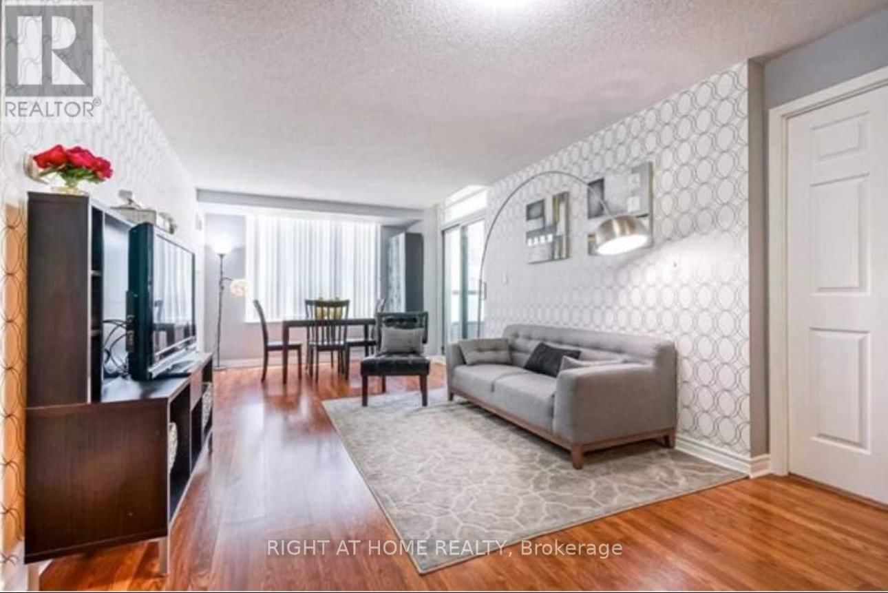 208 - 335 RATHBURN ROAD WEST Image 6
