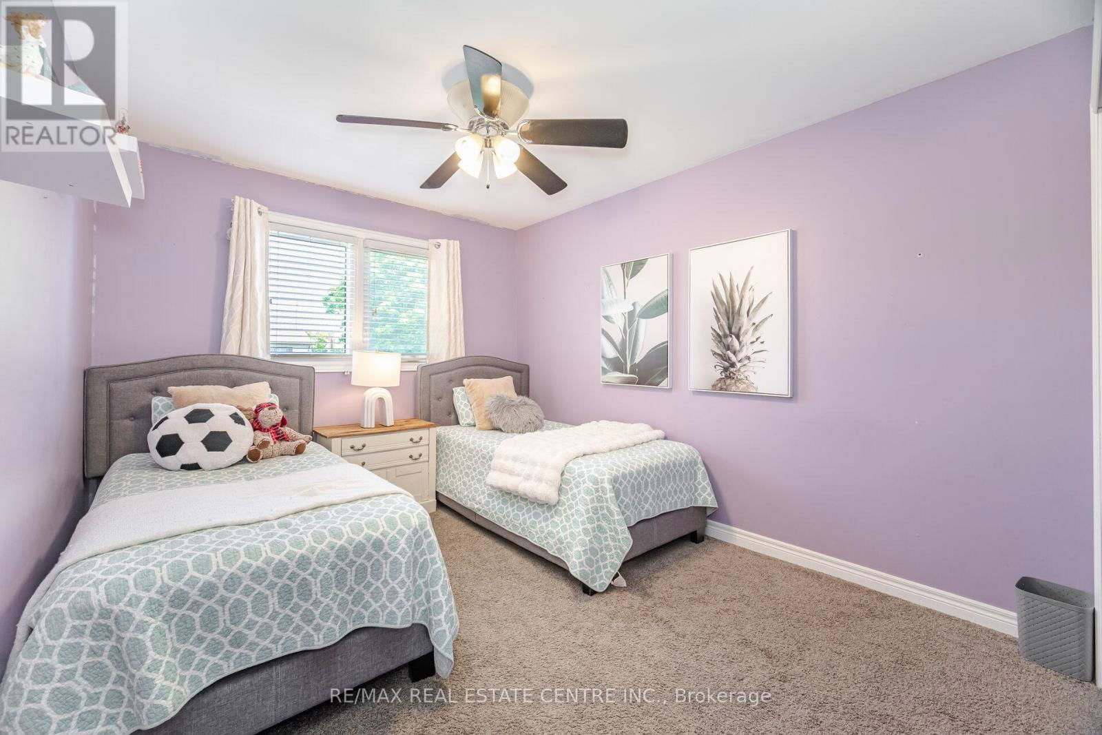 583 MOORELANDS CRESCENT Image 25