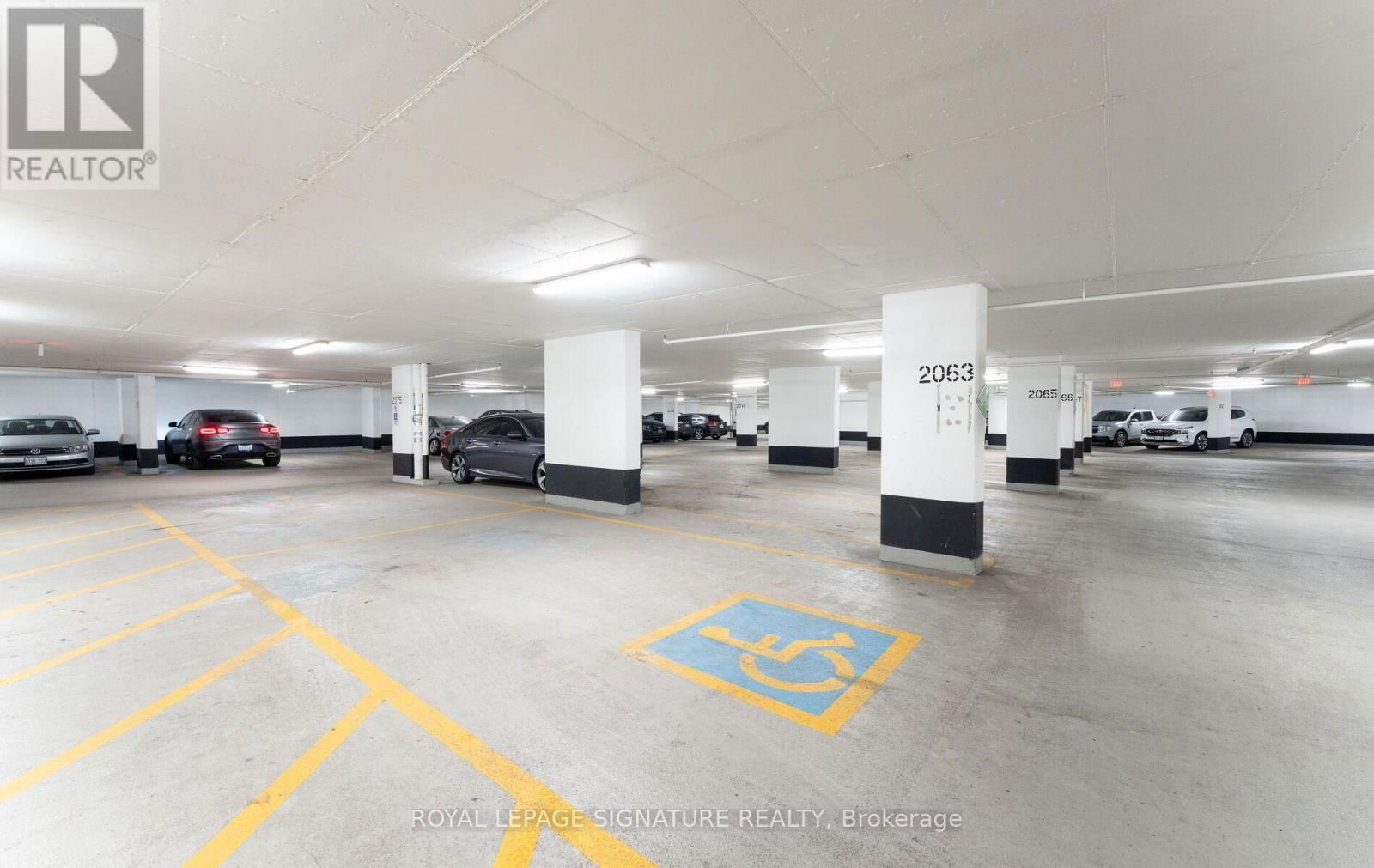 1610 - 10 PARK LAWN ROAD Image 45