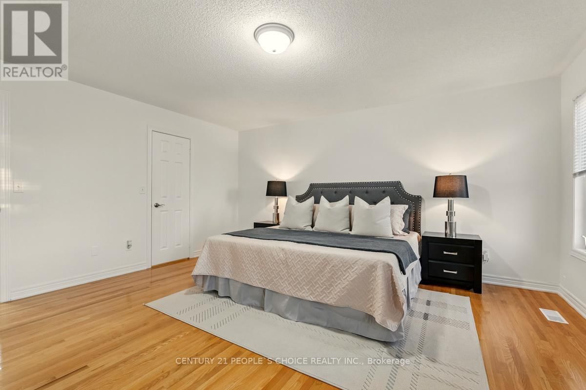 67 GALLUCCI CRESCENT Image 16