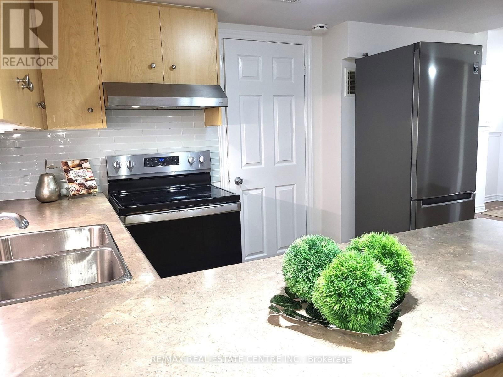 22 HOLLISTER ROAD Image 4