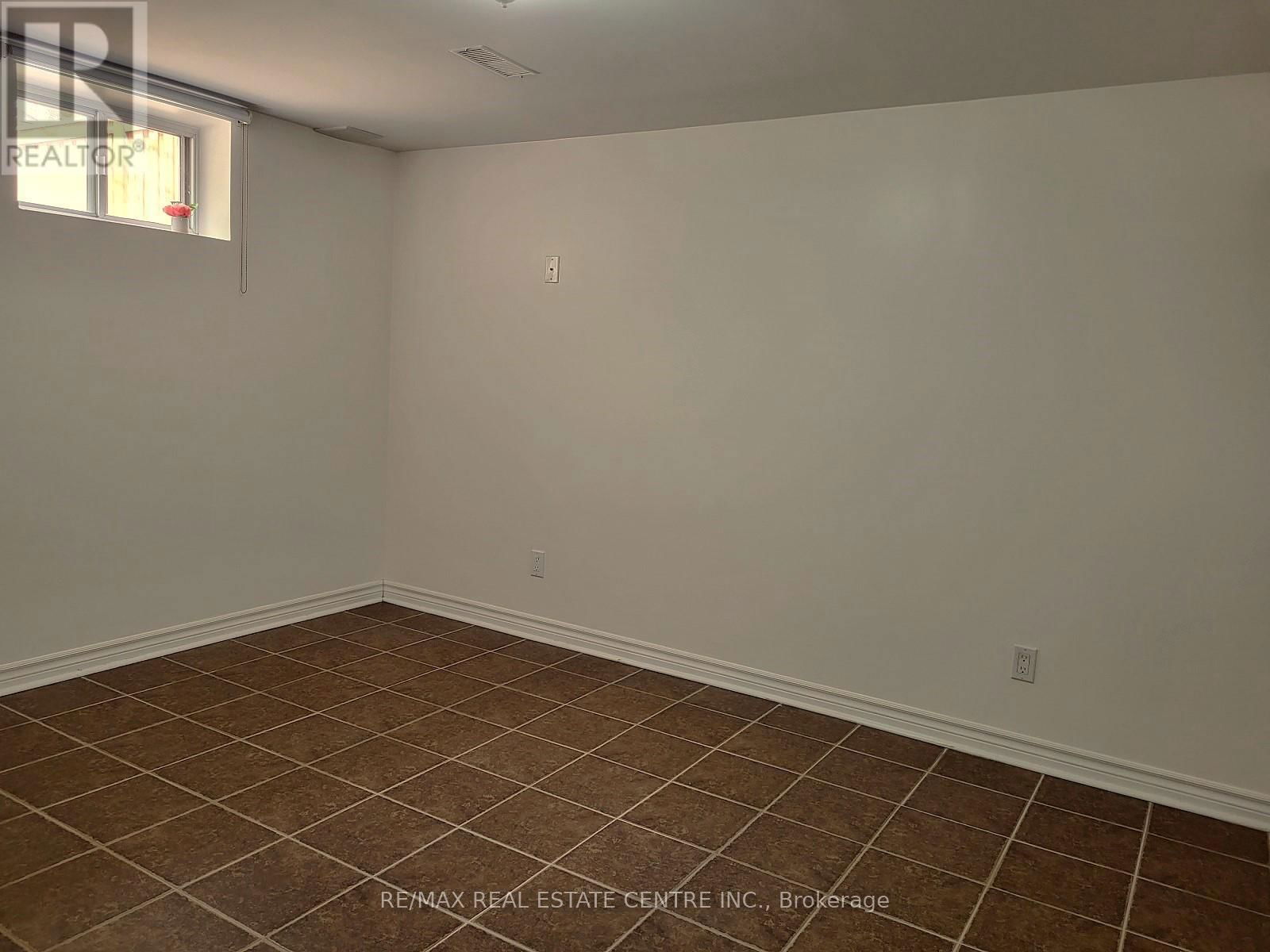 22 HOLLISTER ROAD Image 7