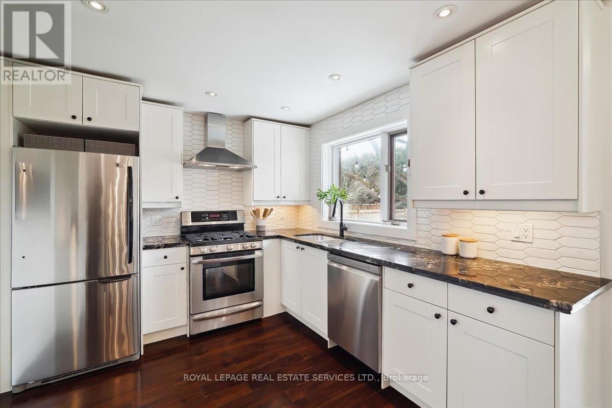 856 TEAL DRIVE Image 19