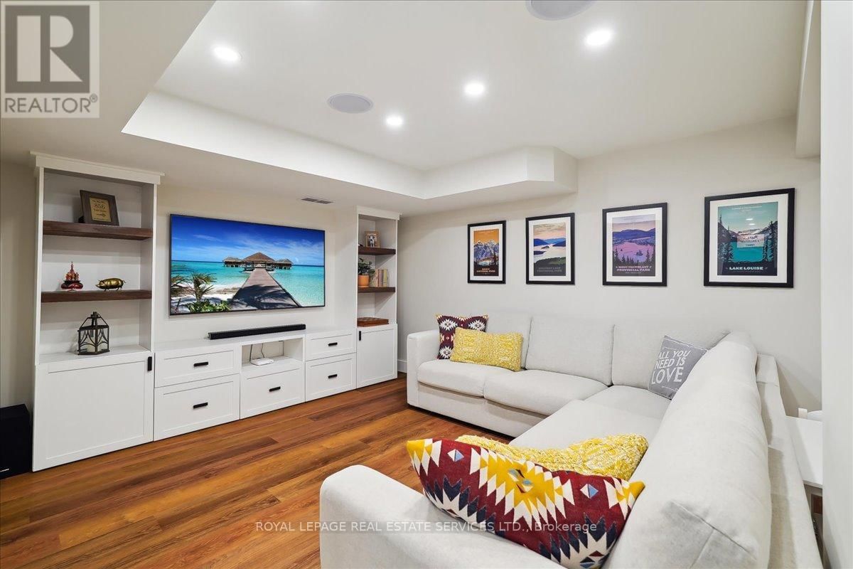856 TEAL DRIVE Image 33