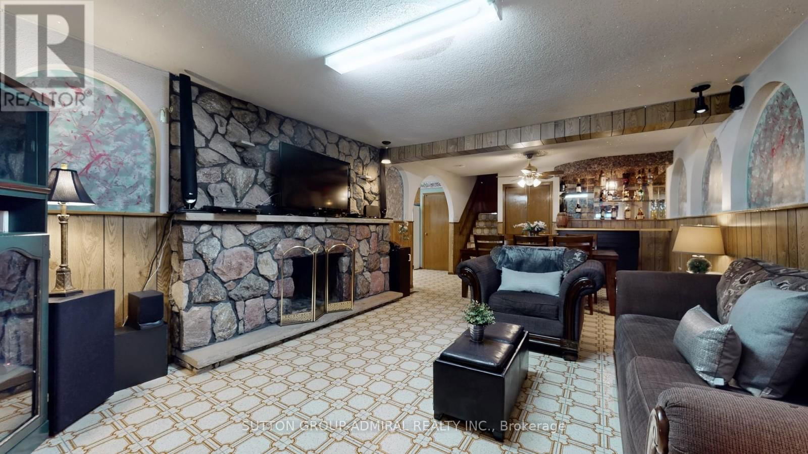 22 PETERSON DRIVE Image 29