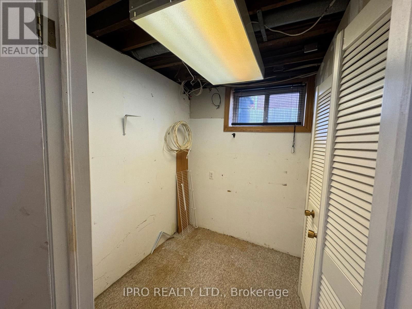 Lower - 251 TROY STREET Image 16