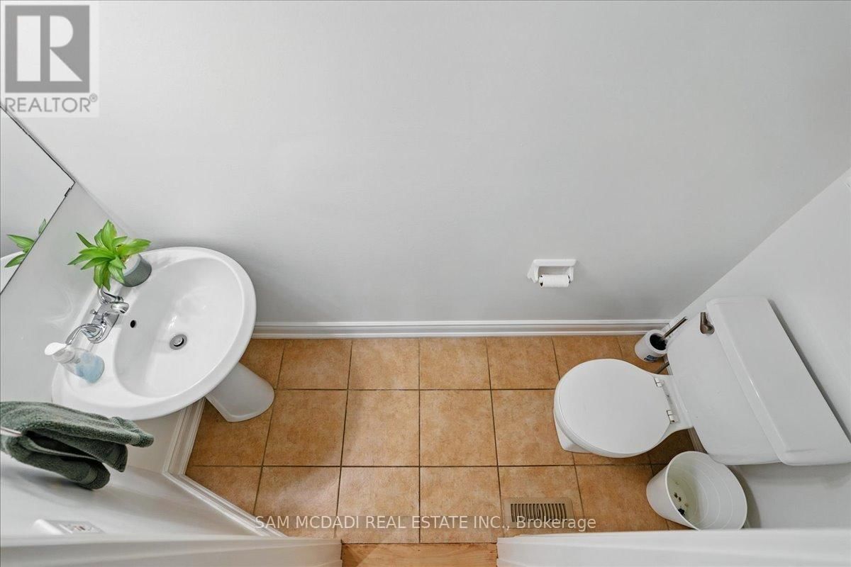 1713 PENGILLEY PLACE Image 19