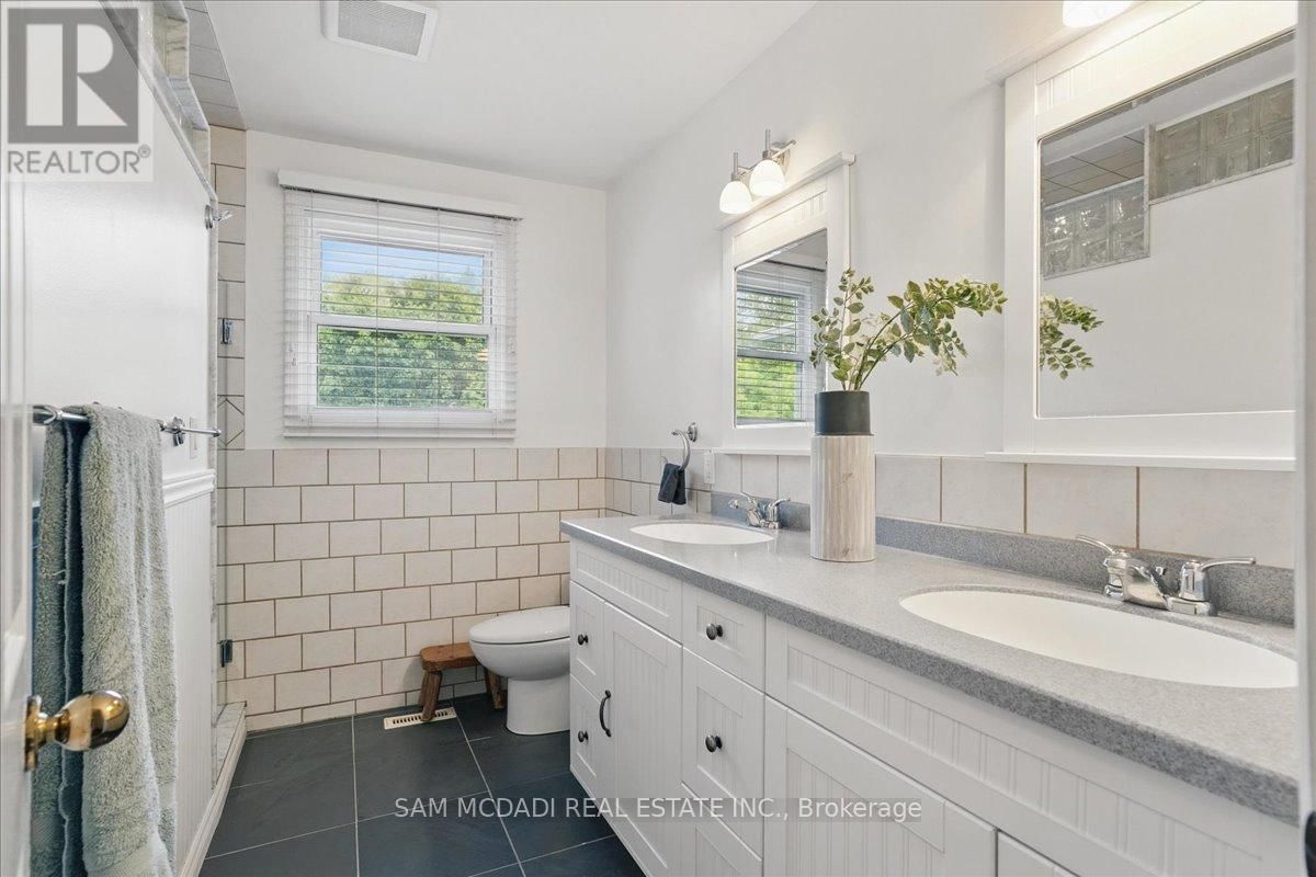 1713 PENGILLEY PLACE Image 27