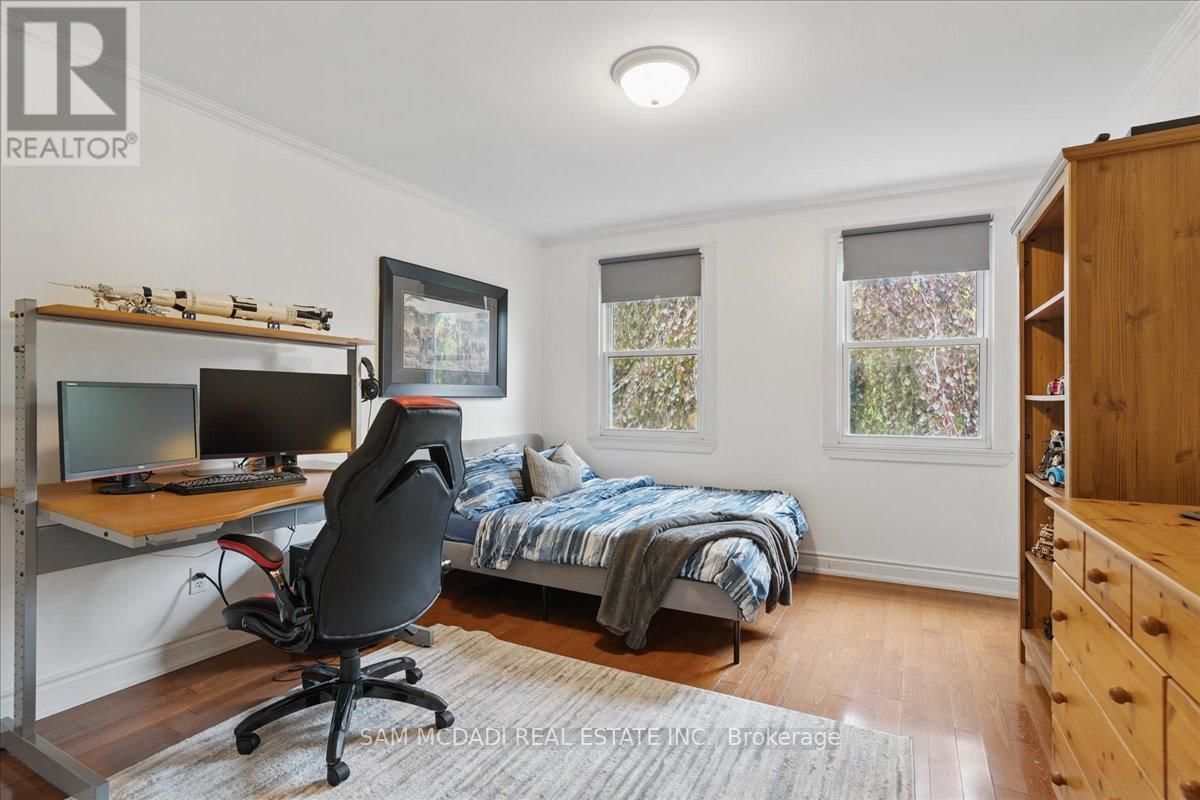 1713 PENGILLEY PLACE Image 31