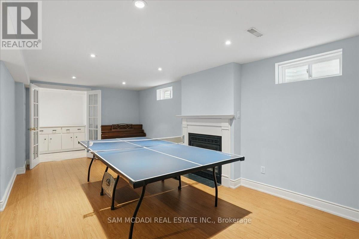 1713 PENGILLEY PLACE Image 38