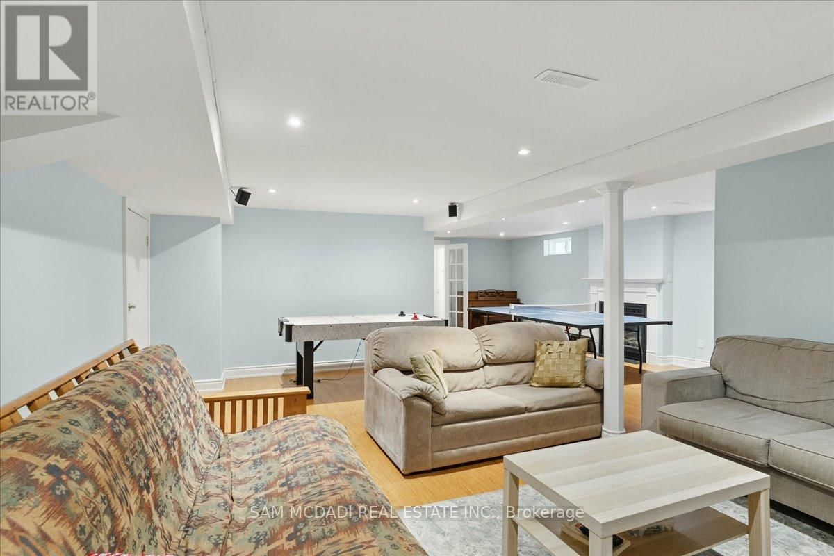 1713 PENGILLEY PLACE Image 39
