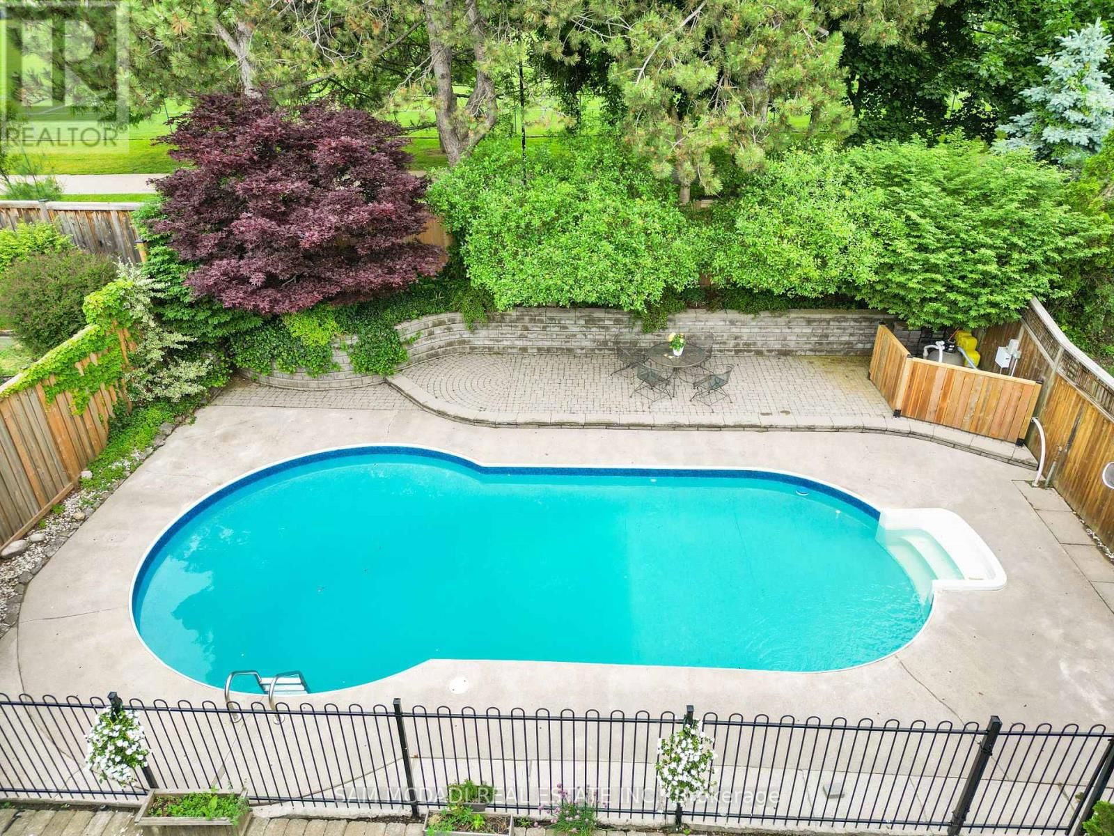 1713 PENGILLEY PLACE Image 43