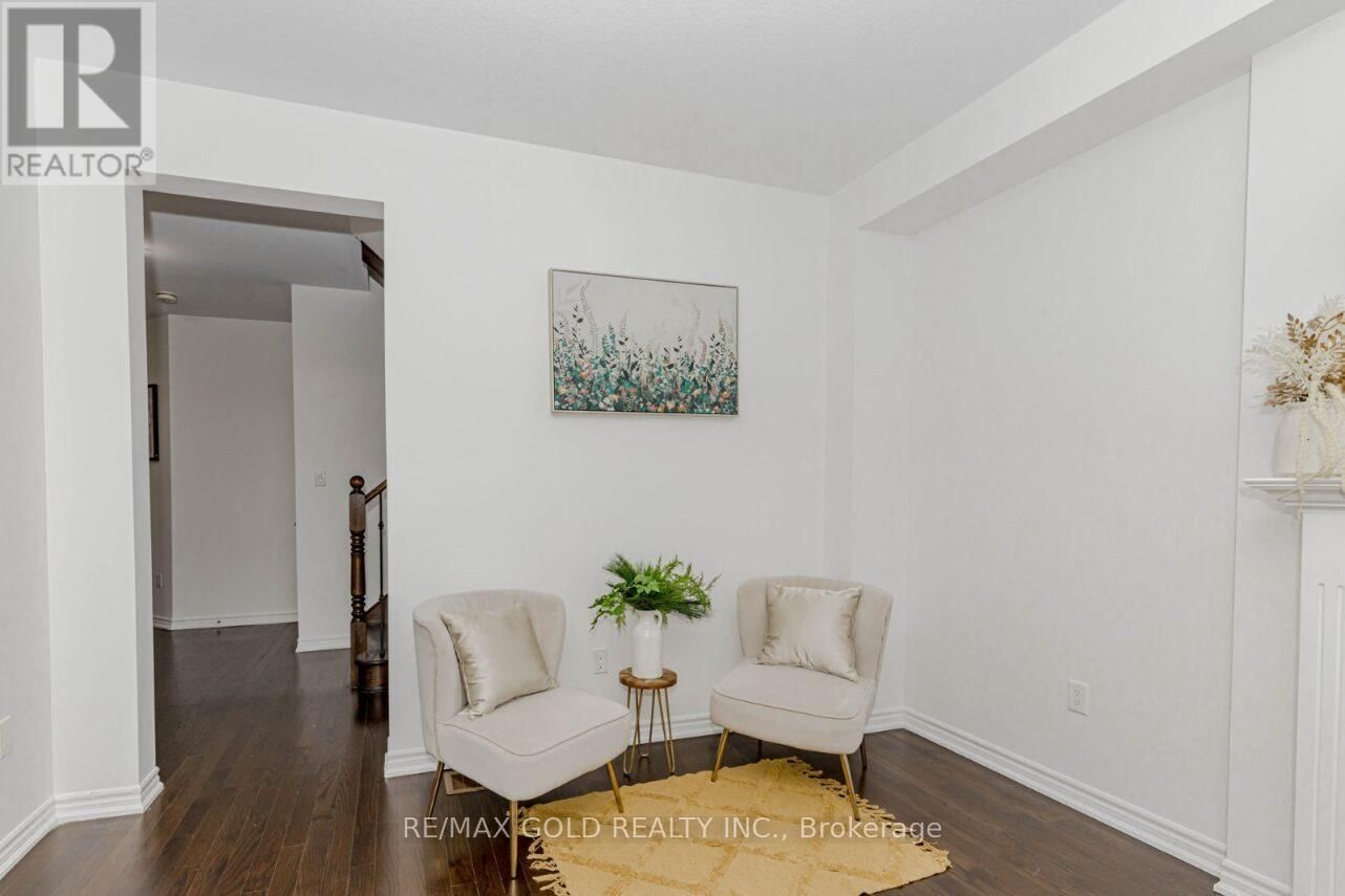 74 BUCKSAW STREET Image 17