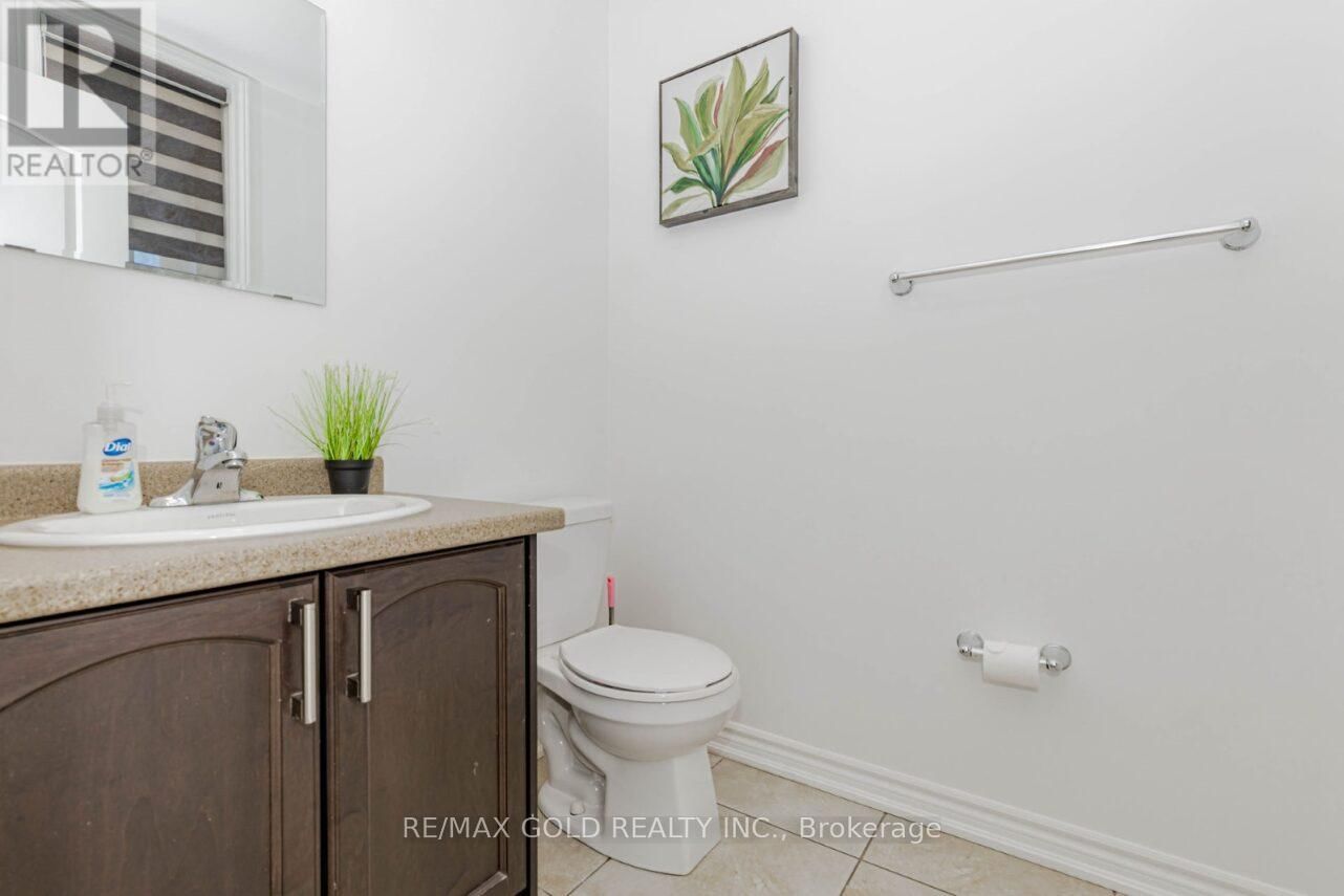 74 BUCKSAW STREET Image 18
