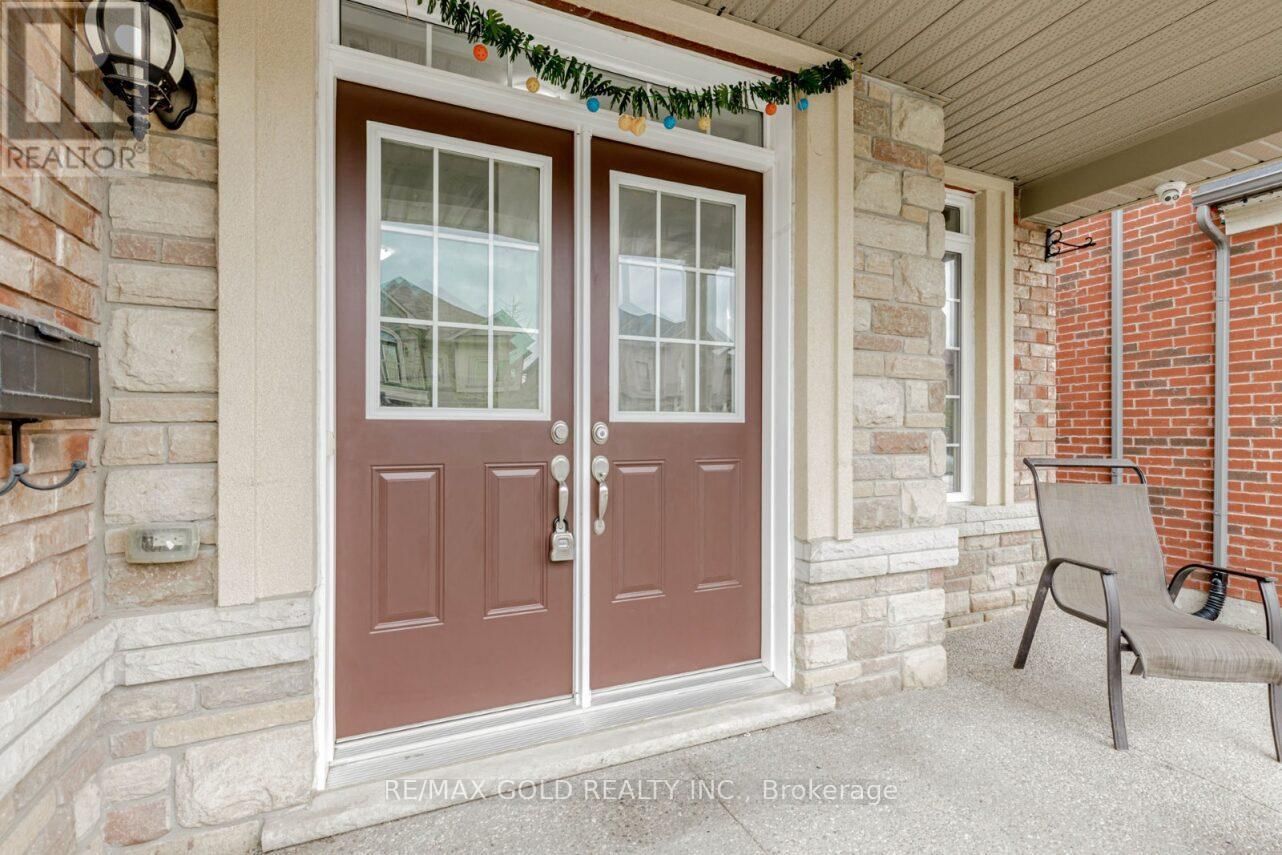 74 BUCKSAW STREET Image 4