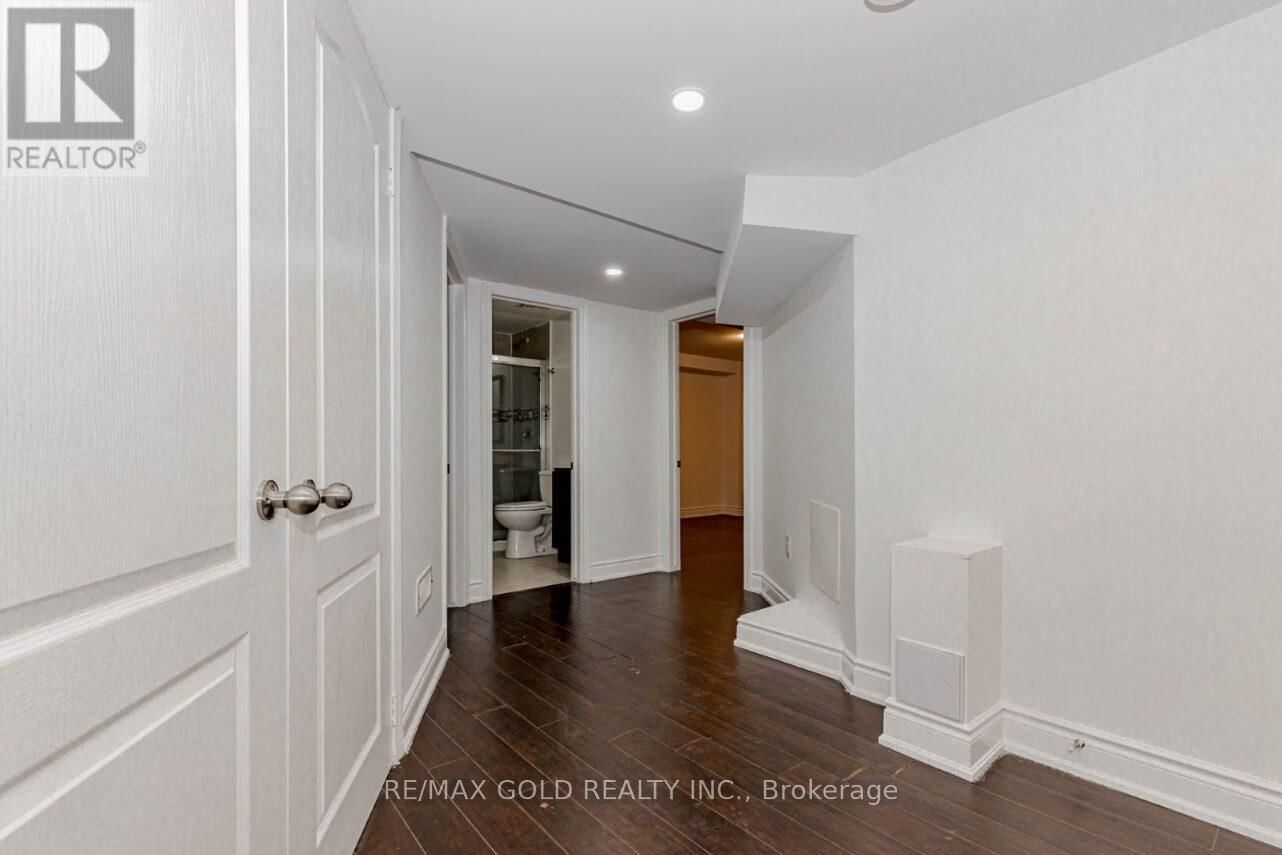 74 BUCKSAW STREET Image 42