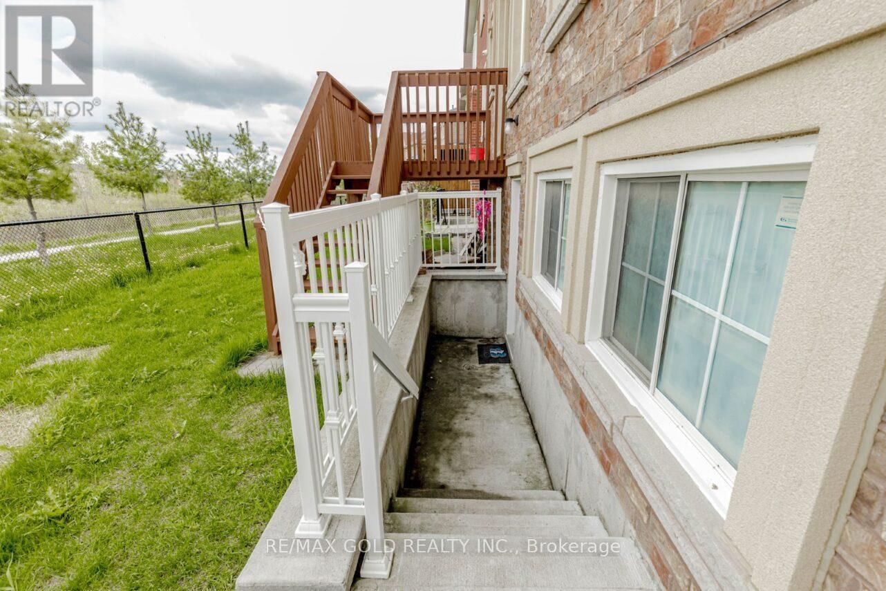 74 BUCKSAW STREET Image 44