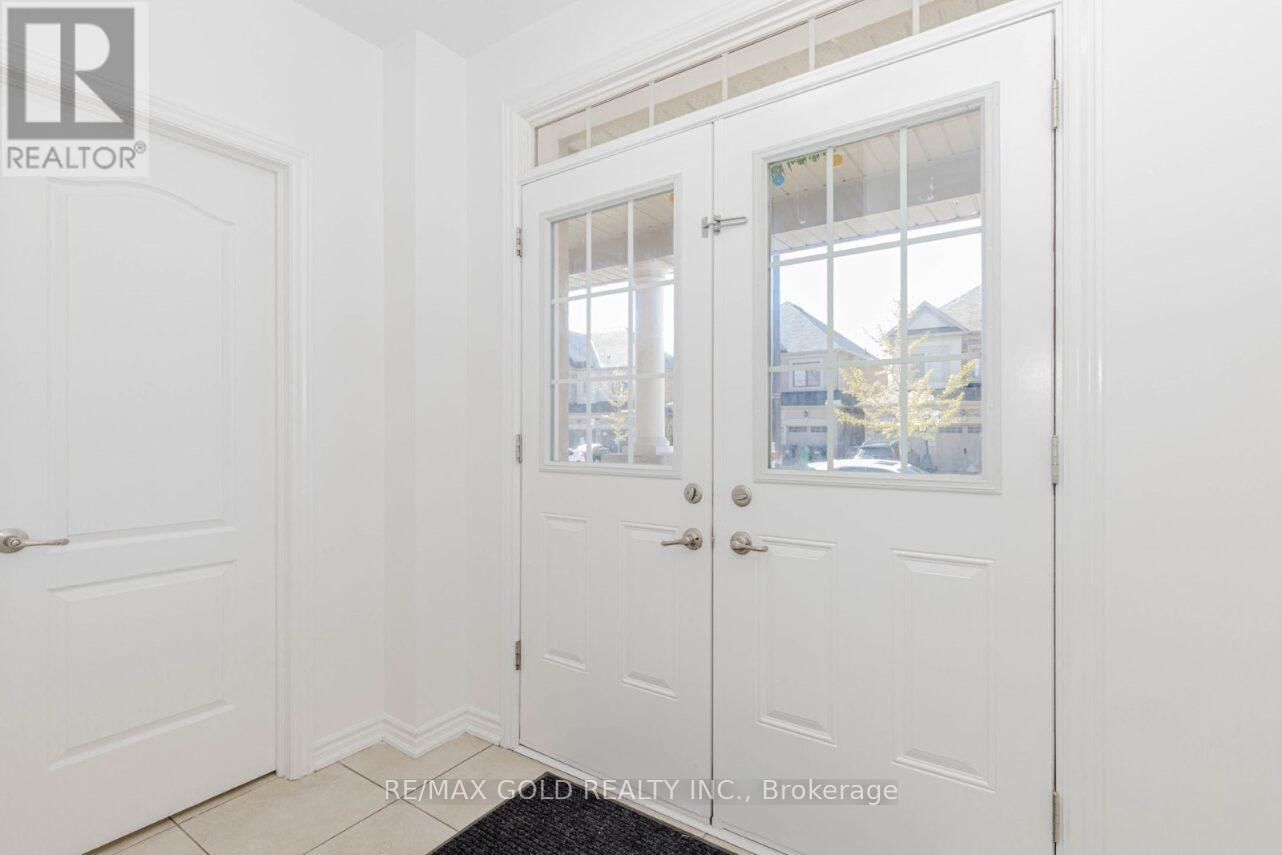 74 BUCKSAW STREET Image 5