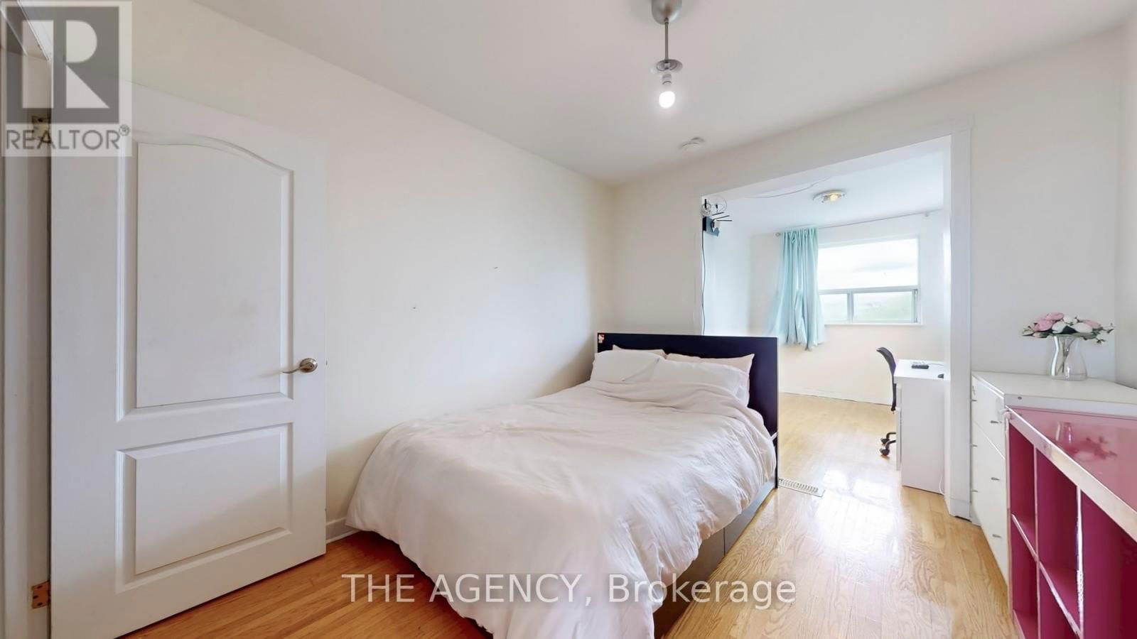 7 PURCHASE PLACE Image 29