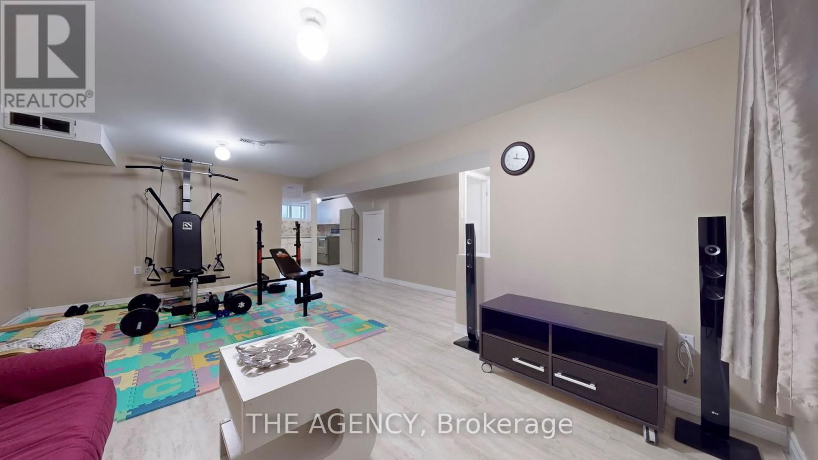 7 PURCHASE PLACE Image 36