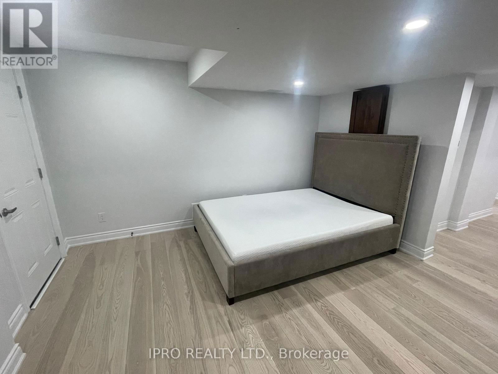 4105 CHANNING CRESCENT Image 3