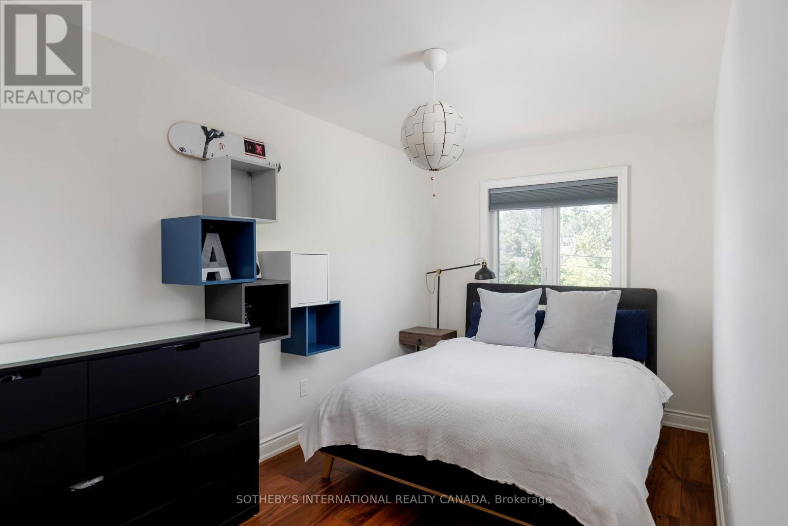 50B LABURNHAM AVENUE Image 34
