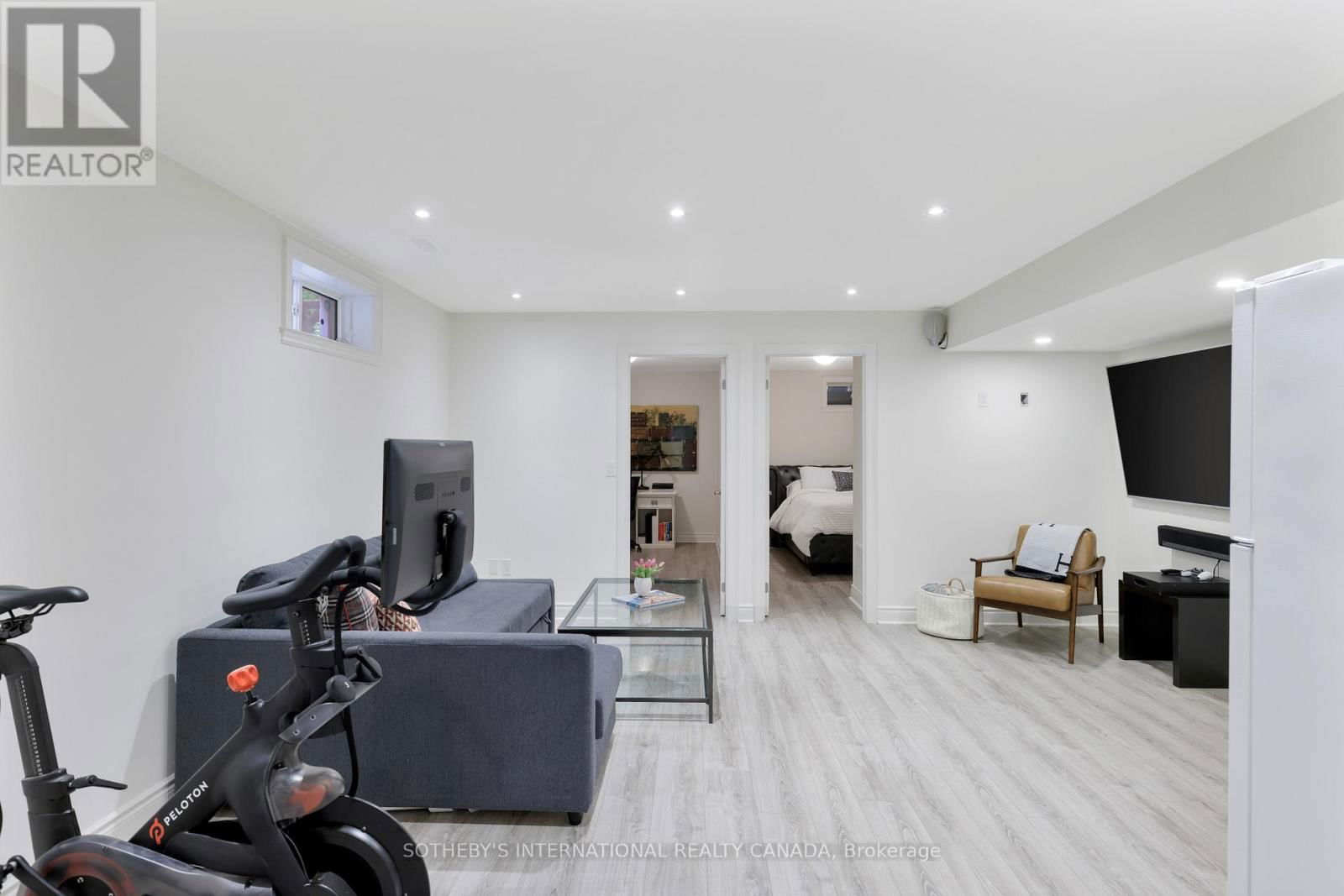 50B LABURNHAM AVENUE Image 40