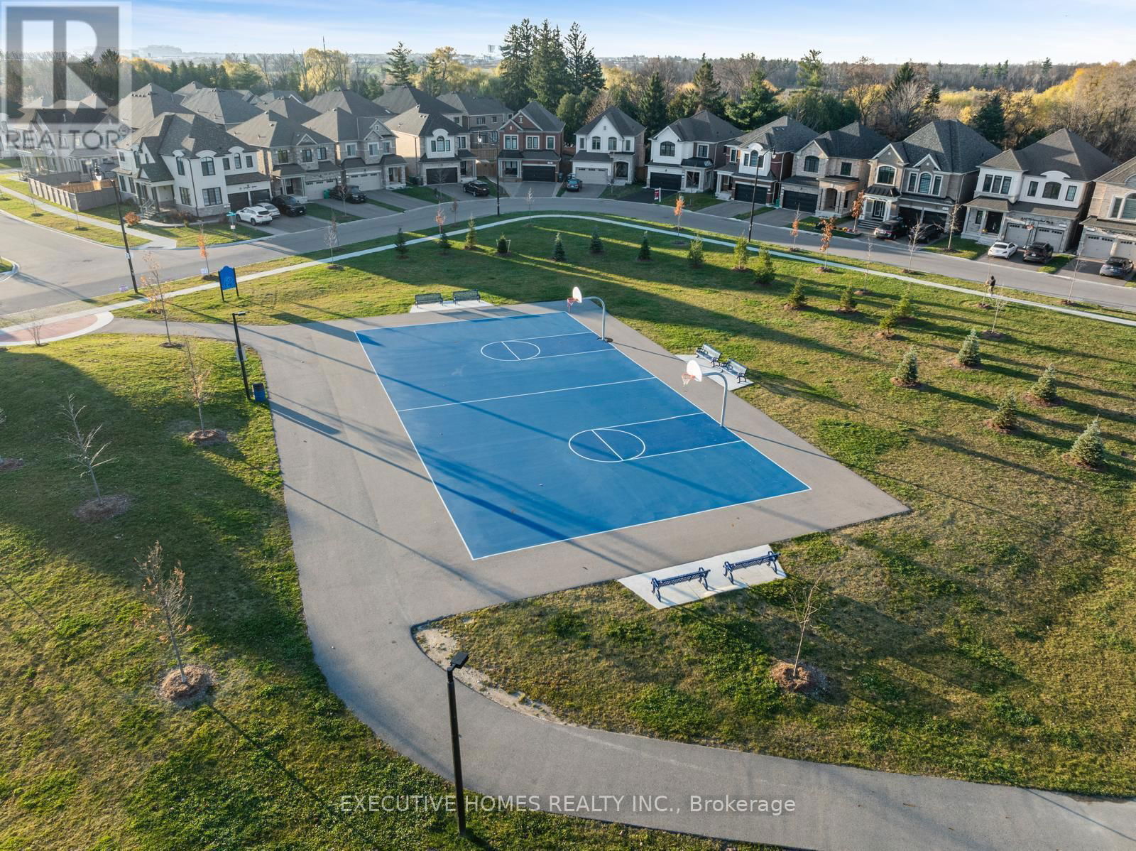 25 IXWORTH CIRCLE Image 48