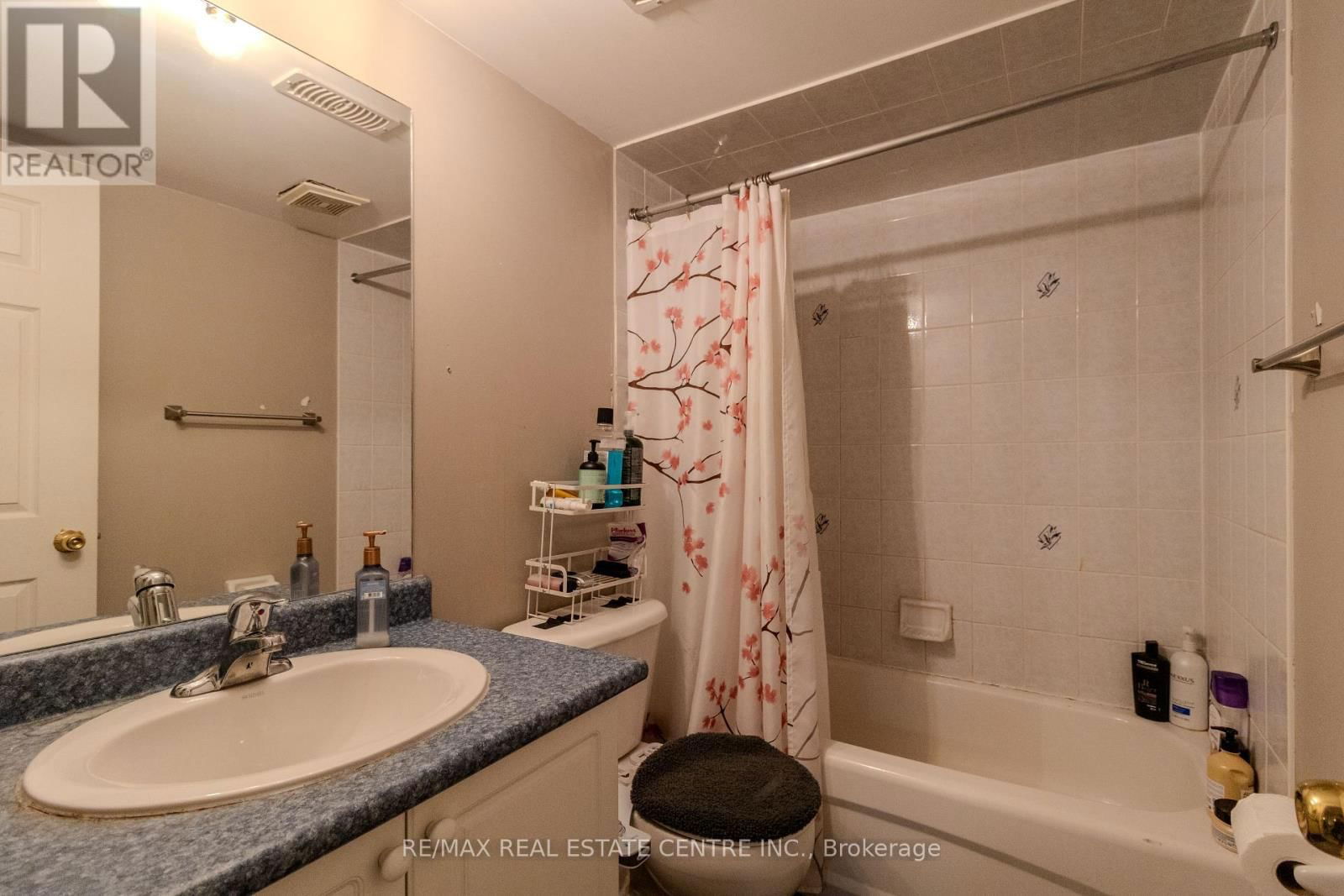 116 ROLLINGWOOD BSMT DRIVE Image 9