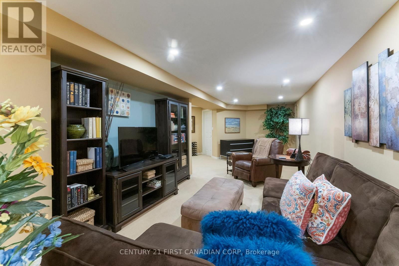 1224 NATHANIEL CRESCENT Image 31
