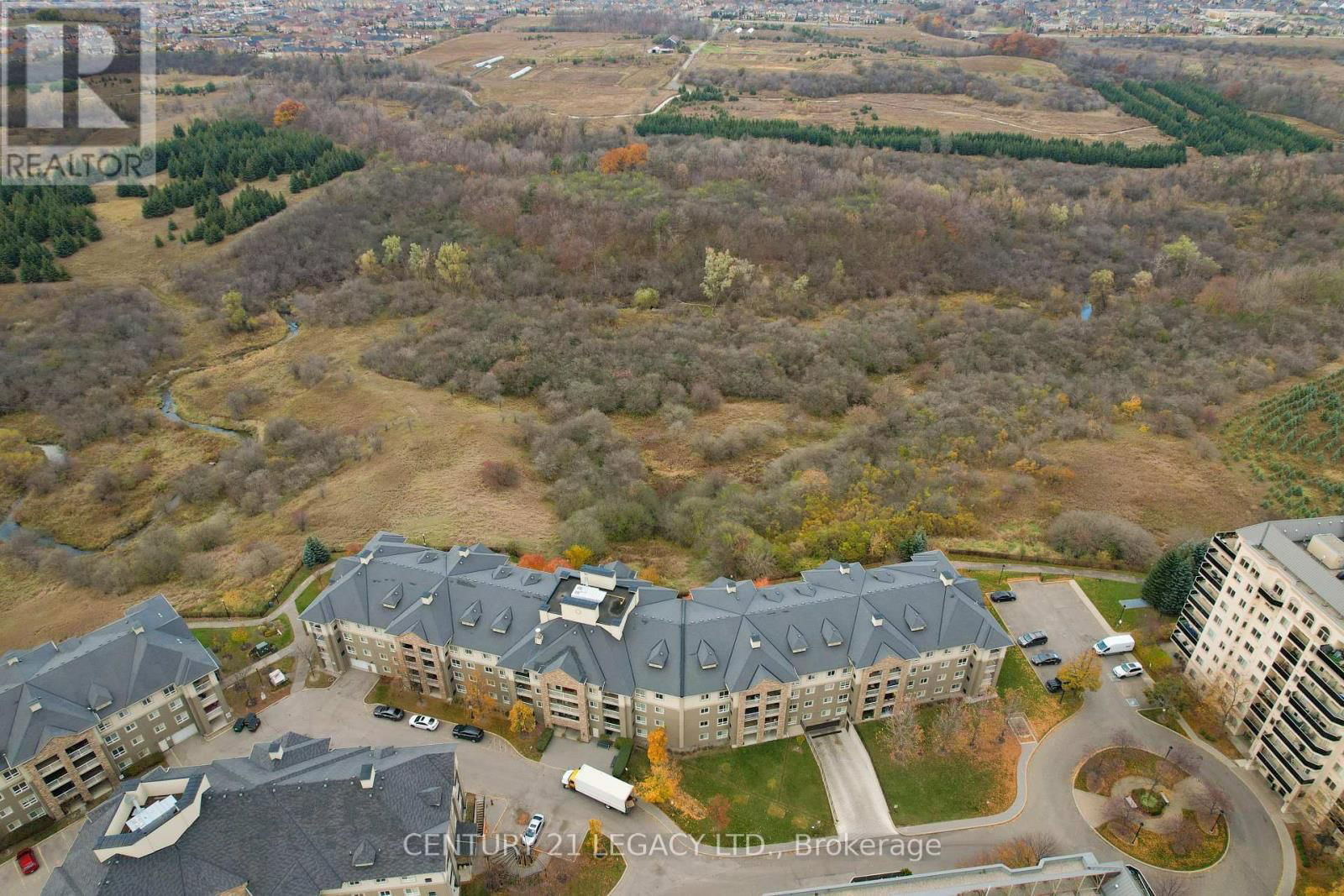 1307 - 8 DAYSPRING CIRCLE Image 31