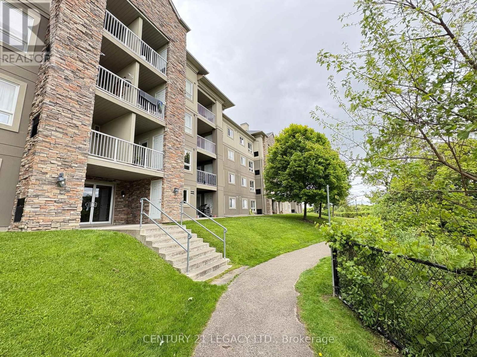 1307 - 8 DAYSPRING CIRCLE Image 50