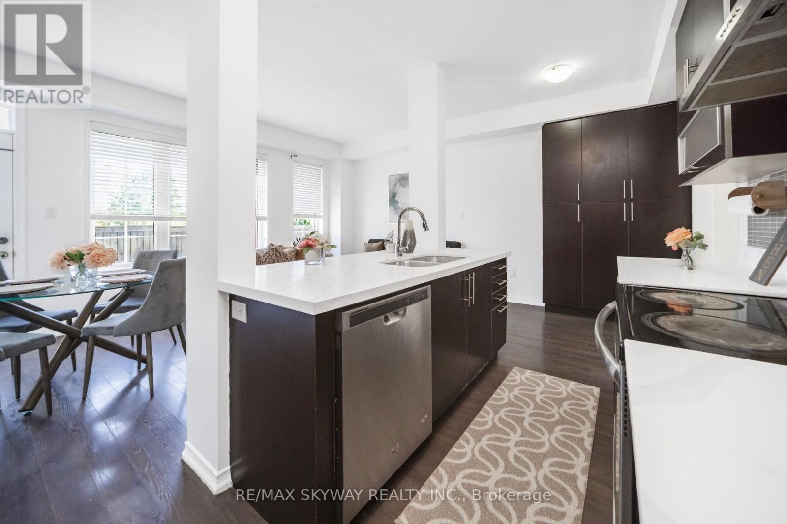 22 EDSEL ROAD Image 12