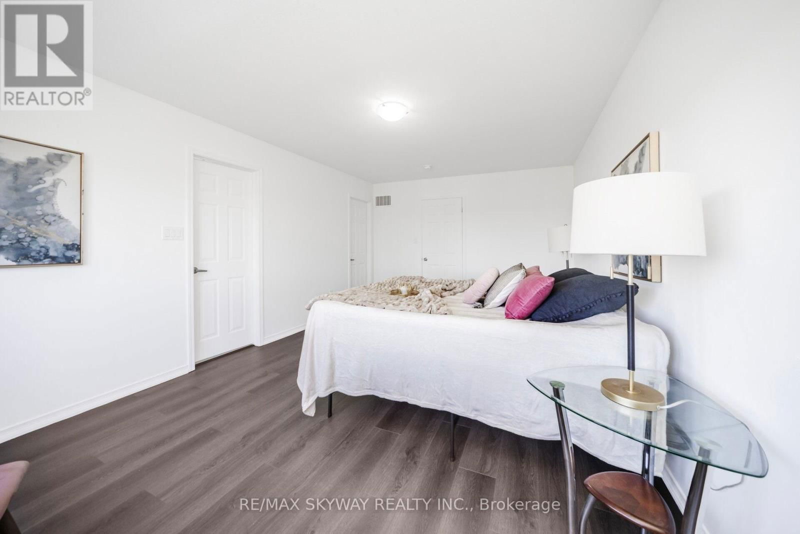 22 EDSEL ROAD Image 20
