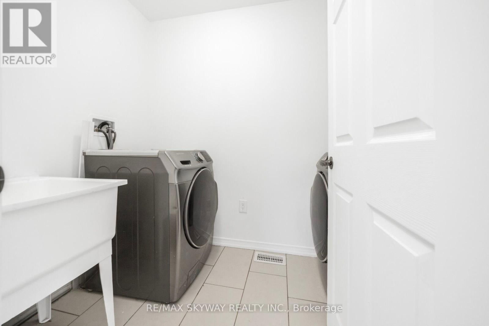22 EDSEL ROAD Image 25