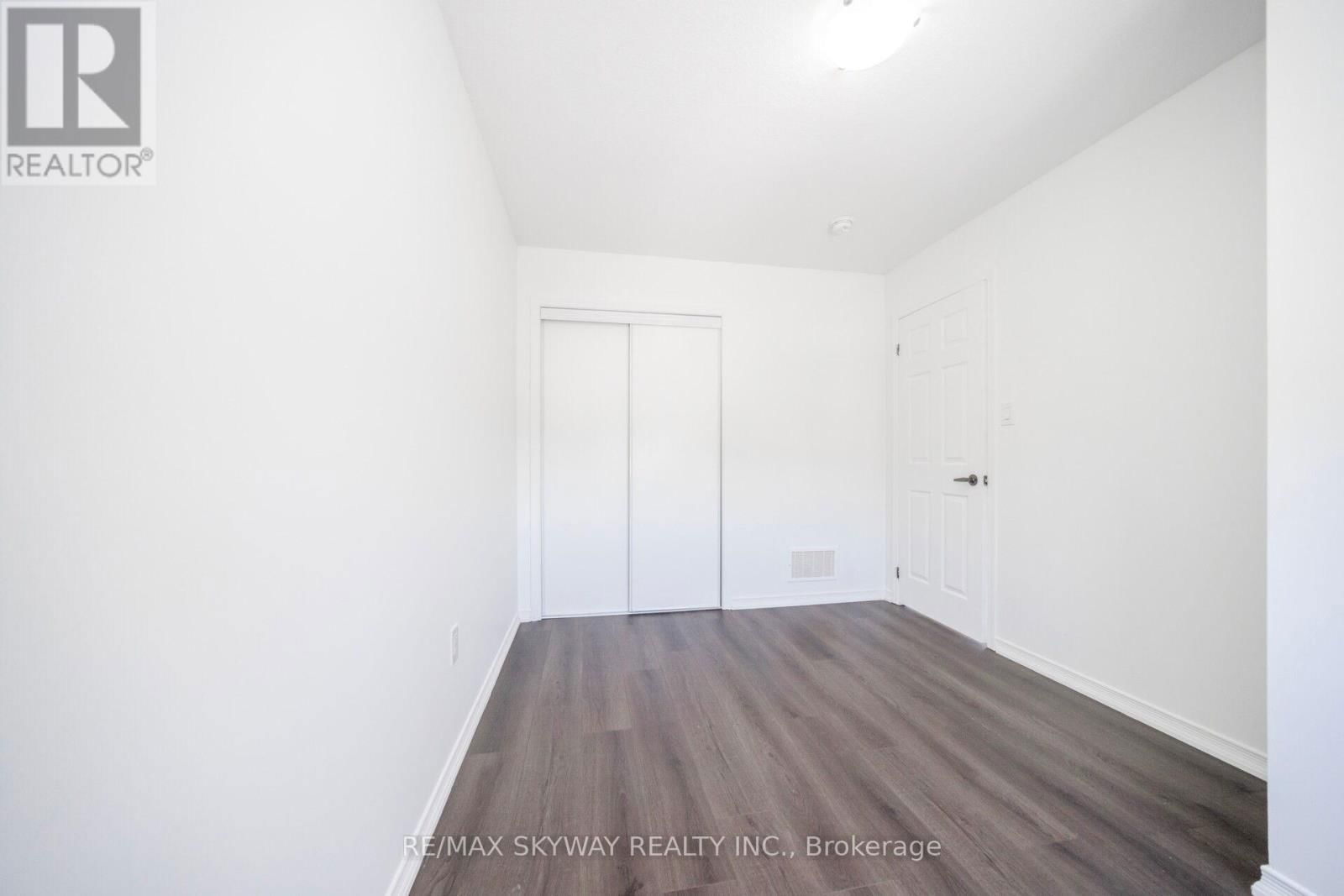 22 EDSEL ROAD Image 29