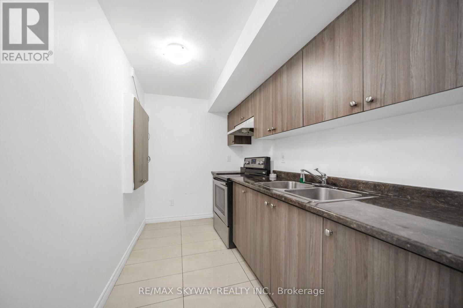 22 EDSEL ROAD Image 30