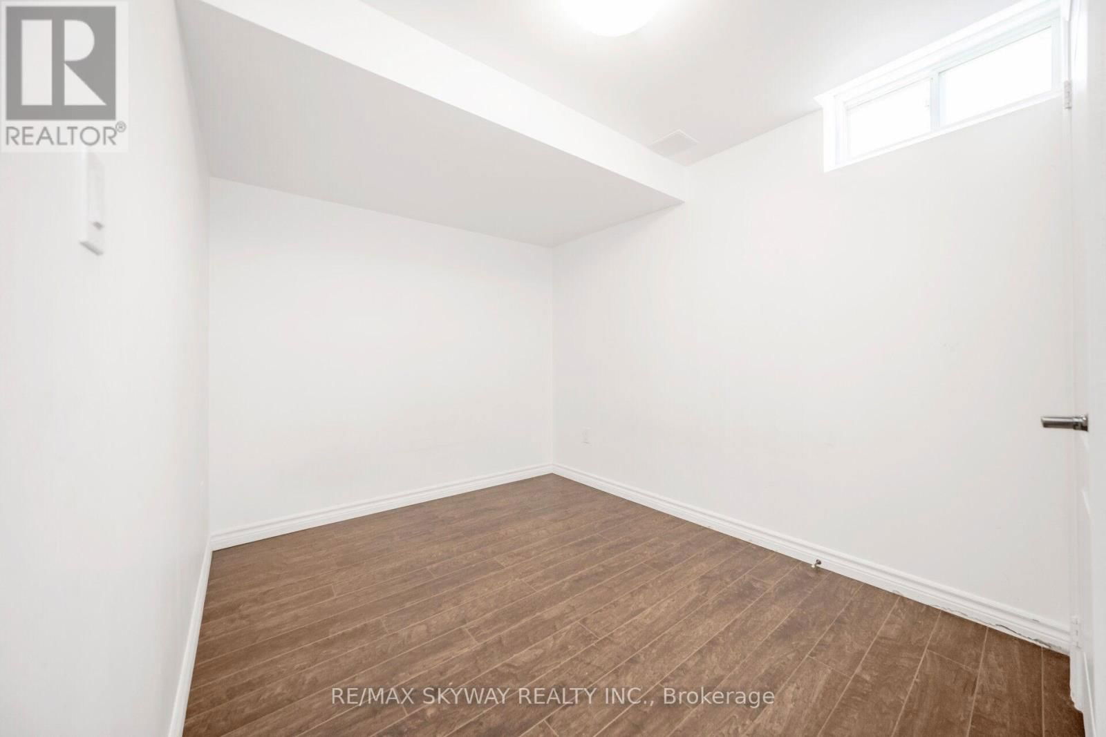 22 EDSEL ROAD Image 35